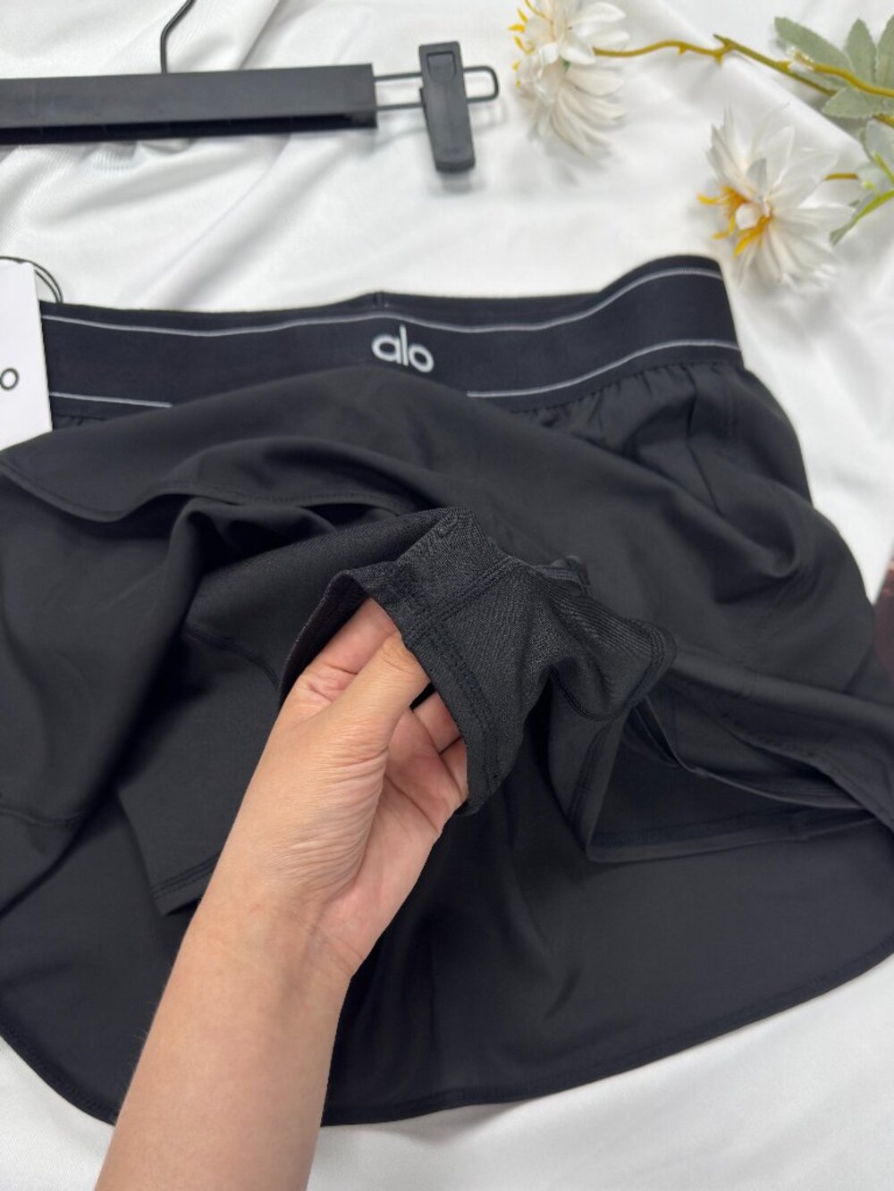 🎾NWT Alo Yoga Match Point Tennis Skirt Black🧚🏻‍♀️Stylish Sports short skirt - Picture 5 of 8